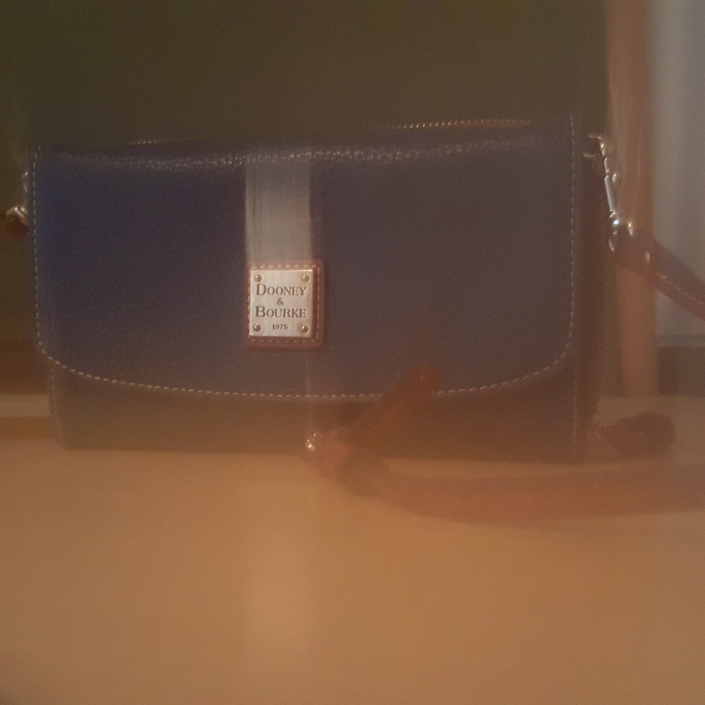 Dooney & Bourke puse